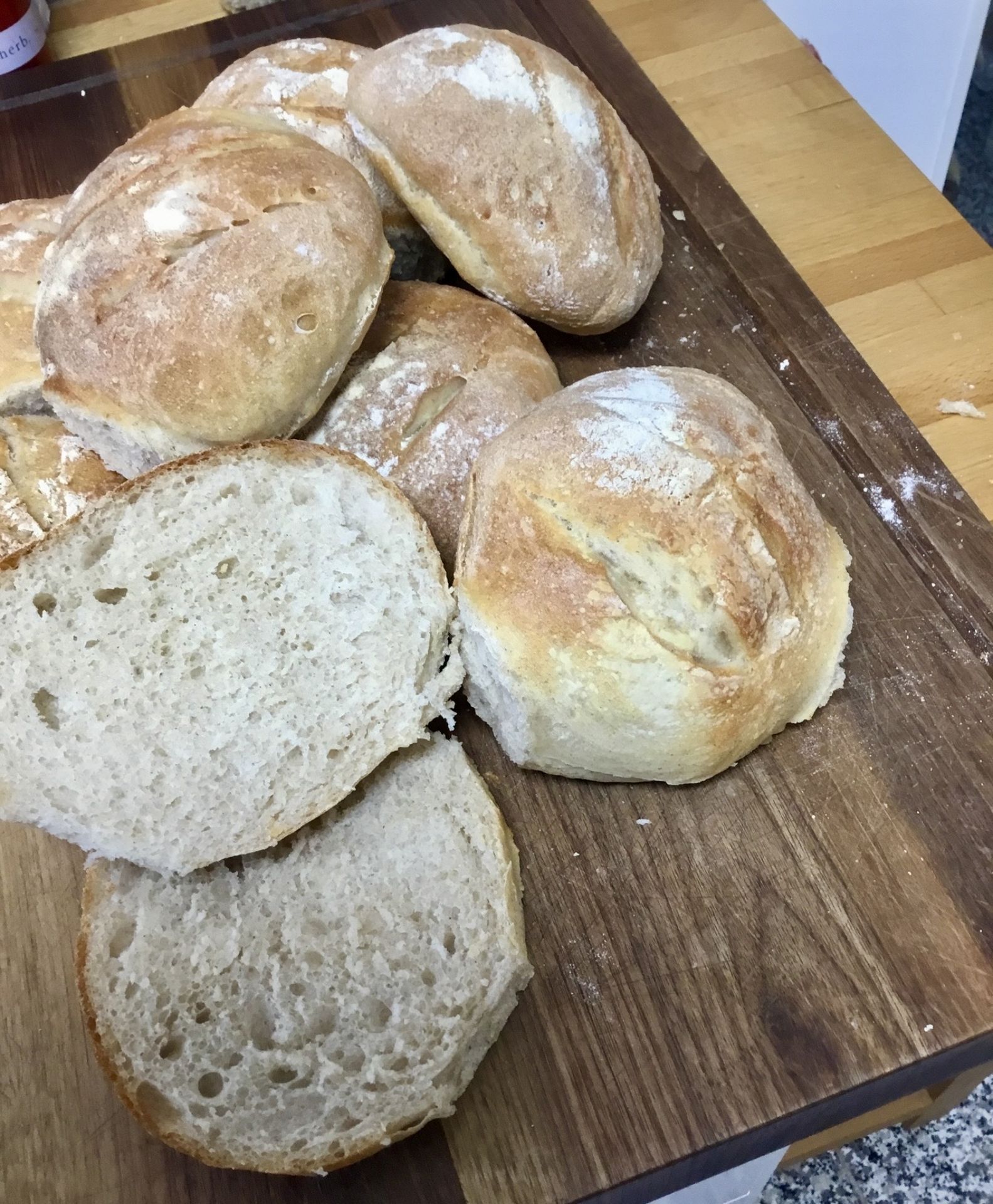Pan-Bagnat-Brötchen