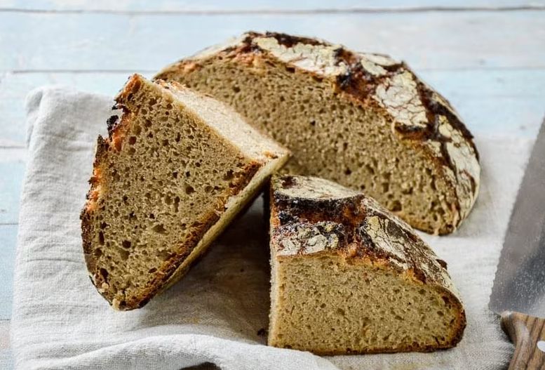 Roggenbrot mit Hefe ohne Sauerteig
